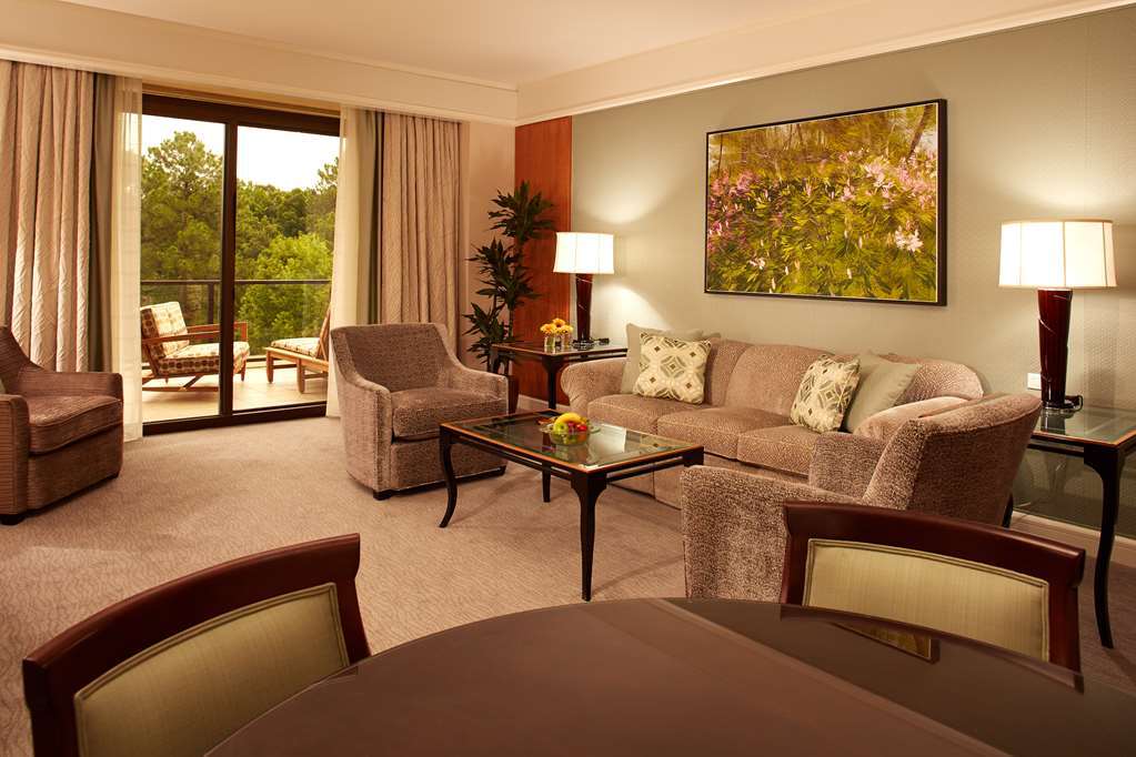 The Umstead Hotel And Spa Cary Room photo